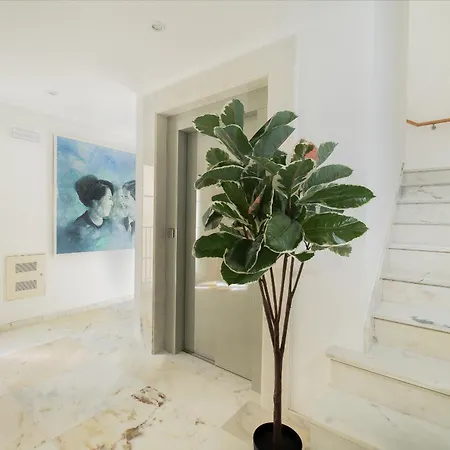 Apartment Safira 102 *