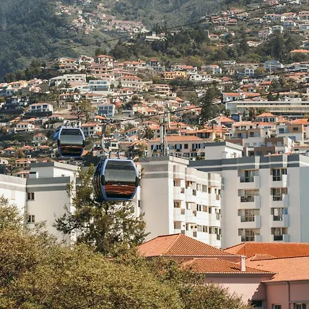 Safira 102 Funchal (Madeira)